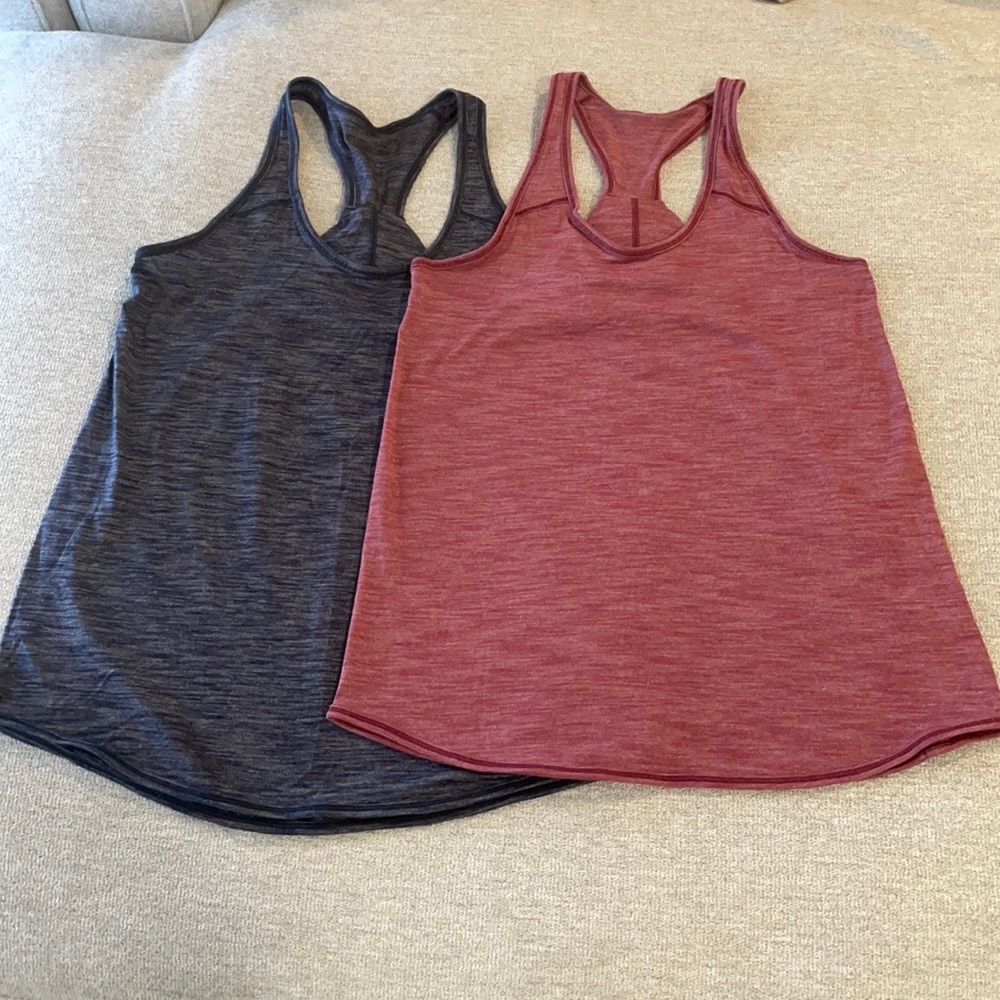 Lululemon - Essential Tank - Size 2 - Lot of 2